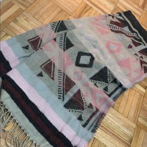 Women’s blanket scarf